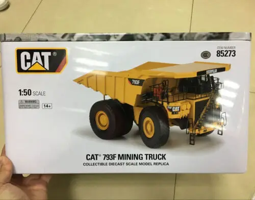 Cat 793f Mining Truck 1/50 Scale By Diecast Masters New In