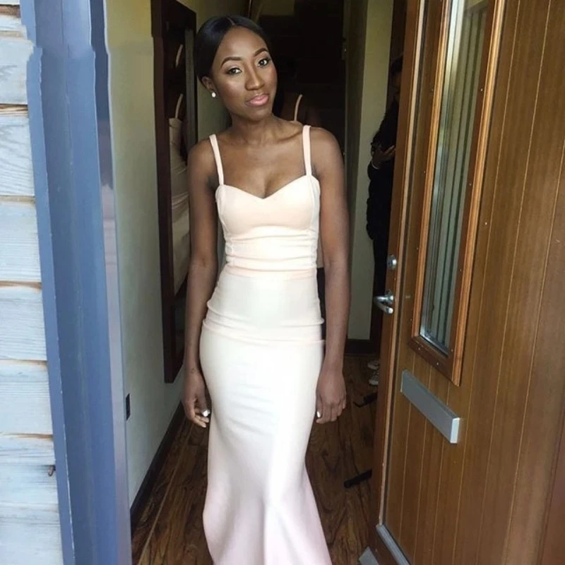 

Elegant Simple Evening Dresses Spaghetti Straps Sheath Body Women Formal Wedding Reception Gowns Outdoor Summer Party Wear