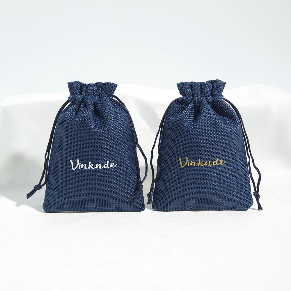 Penubuy Sacchetti Regalo di Iuta con Coulisse e Etichette Regalo, Riutilizzabile Piccolo Sacchetto di Stoffa per Caramelle Monete Gioielli Festa (Colore naturale, Piccolo