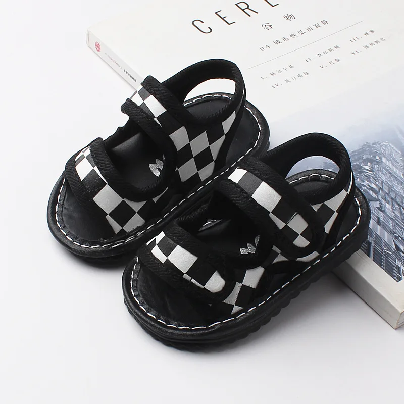 SandaliasChildren Voice Shoe Colorful Summer New Kid Shoe Boy Sandal 0-2Year Soft Sole Comfortable Baby Shoes Sandals for Girls