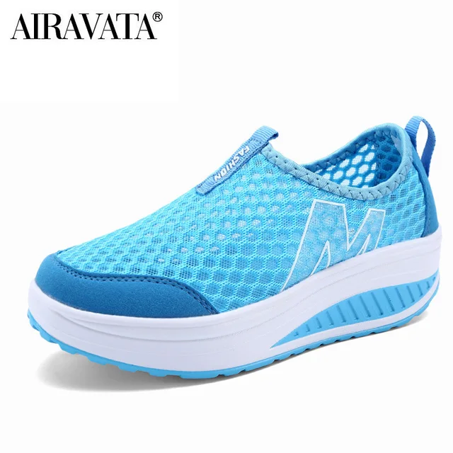Women Casual Breathable Sneakers Lady's Shake Fitness Sport Shoes Fashion Mesh Fabric Slip-on Shoes sky blue