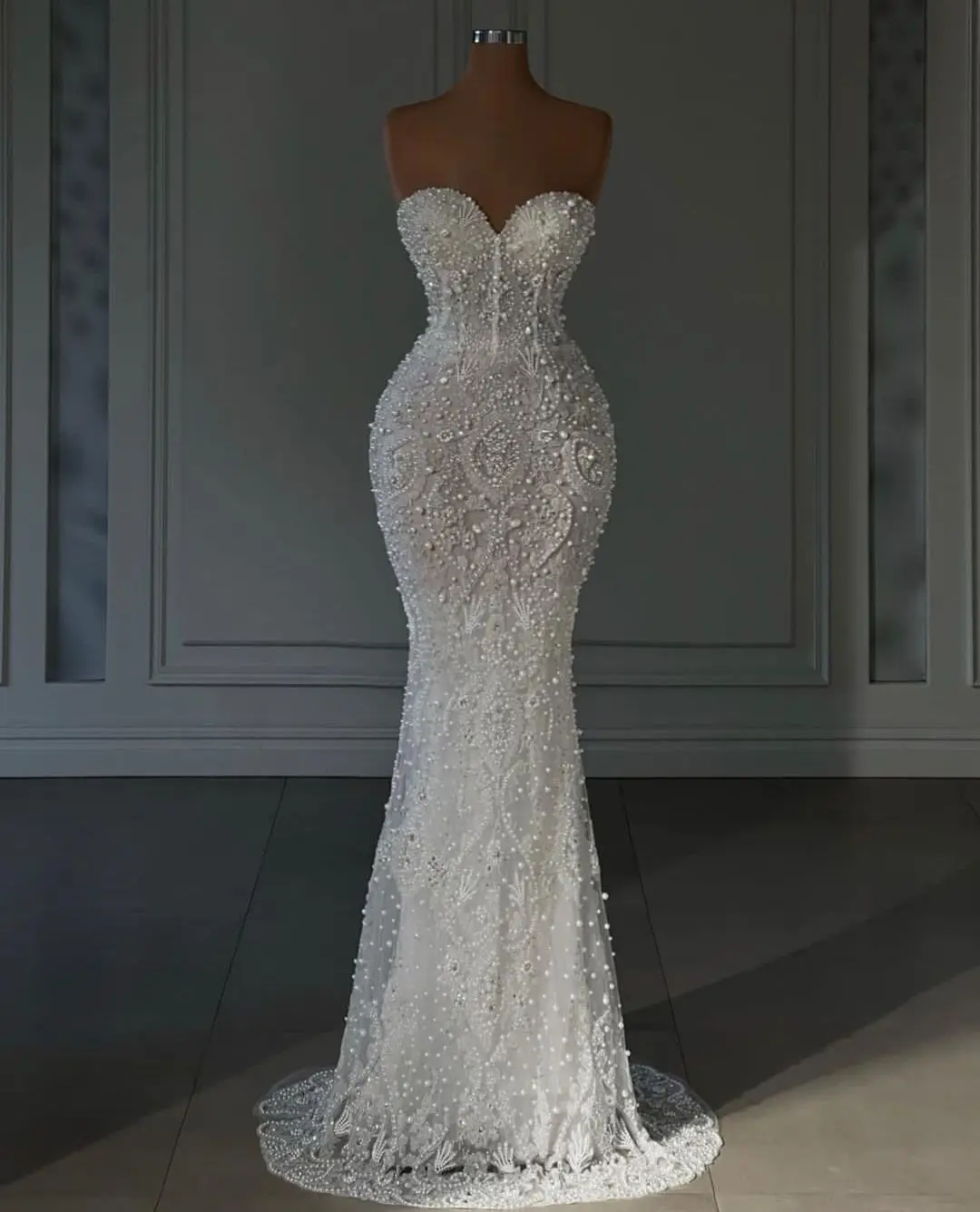 Elegant Evening Dresses Sleeveless Strapless V Neck Sequins Shiny Appliques Lace Pearls Formal Gowns Prom Dresses Custom Made