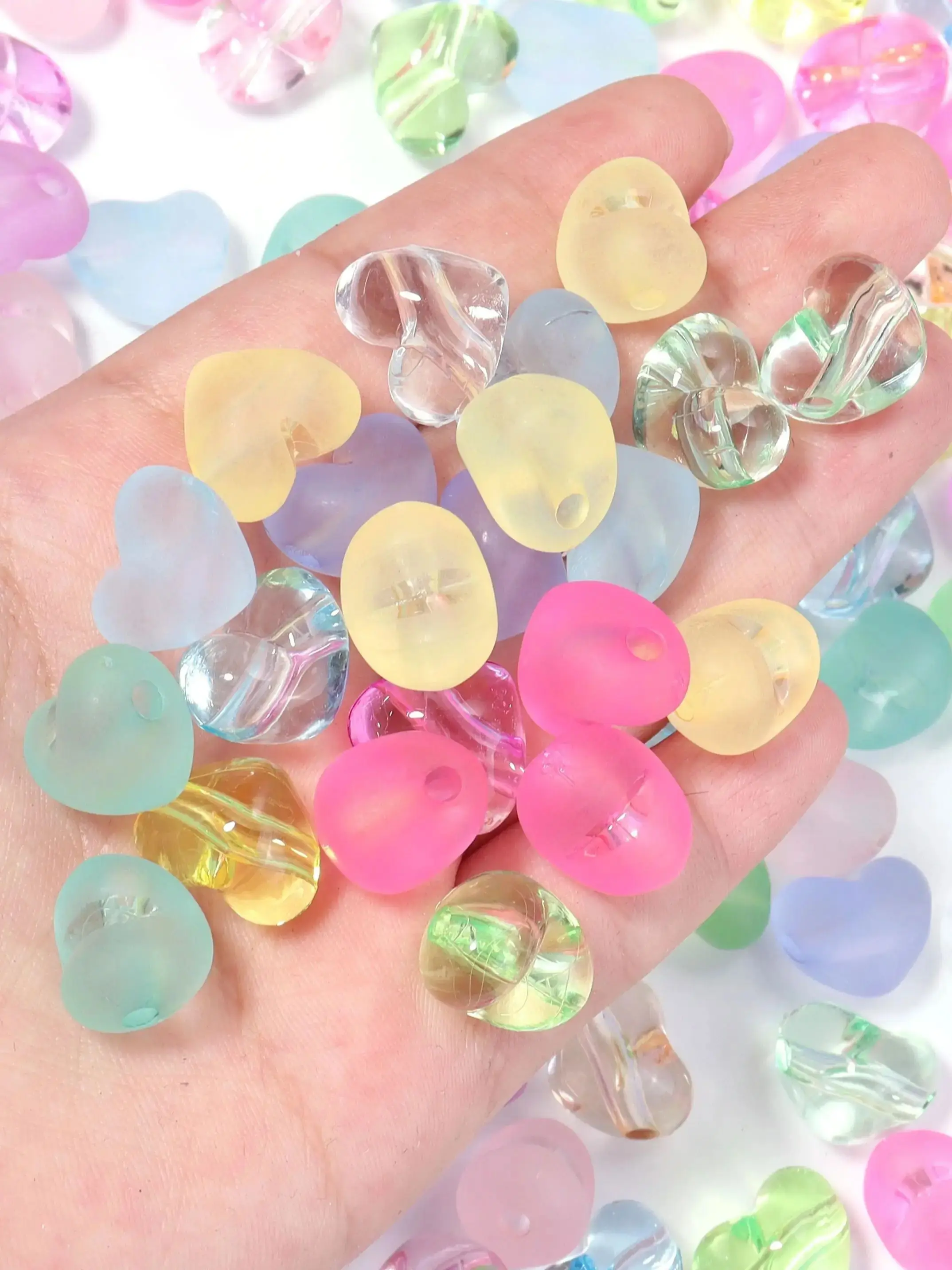 50 stücke Bunte Transparente Herz Form Acryl Perlen Quer Loch Perlen Lose Spacer Perlen Für Schmuck Machen DIY Zubehör – Detail 6