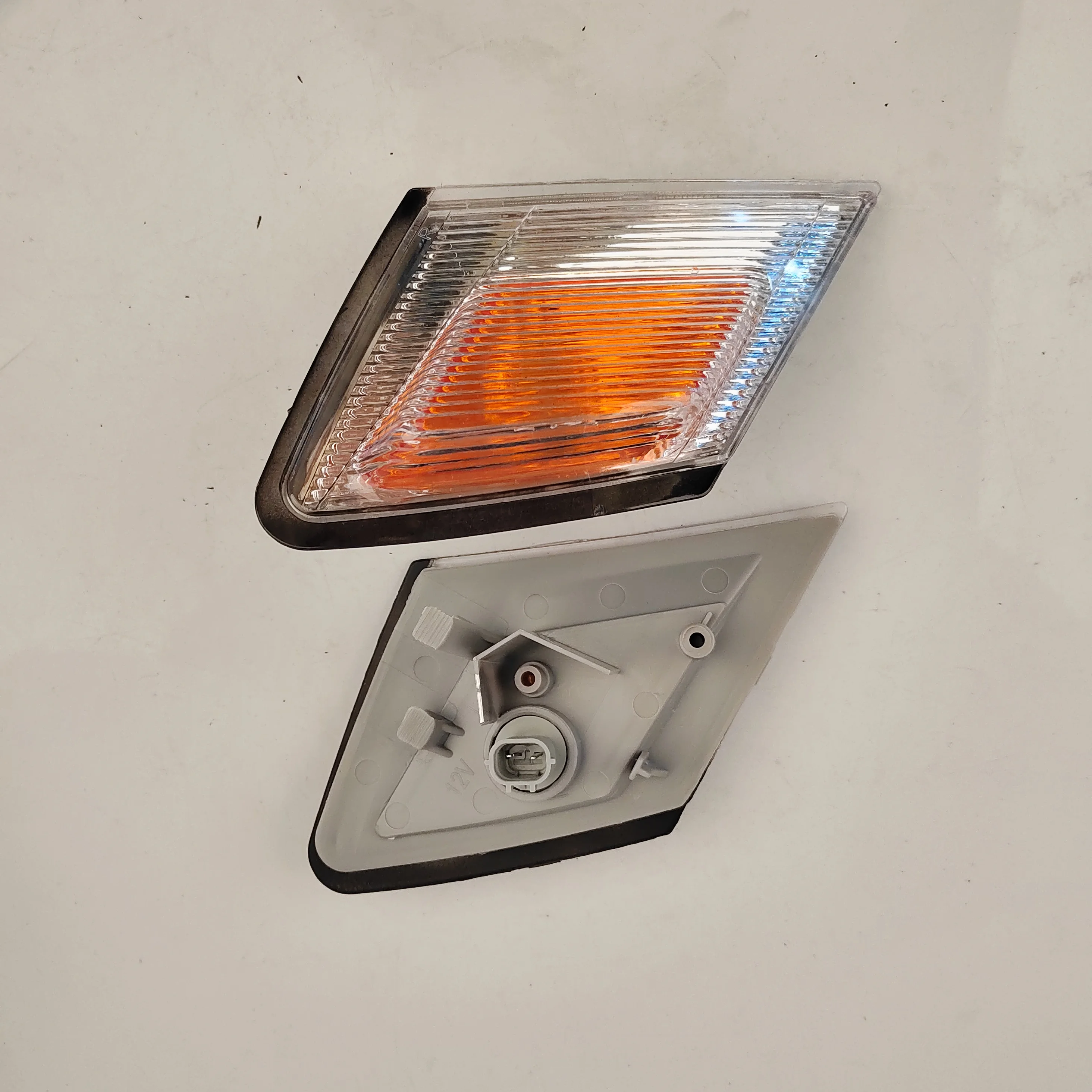 A Pair Turn Signal Lamp Corner Light For Toyota Mark II GX90 JZX90