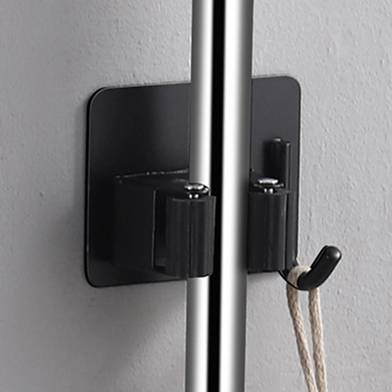Supporto Per Mocio In Acciaio Inox Da Parete Con 3 Clip E 4 Ganci Per Cucina Giardino Balcone Garage 97068370