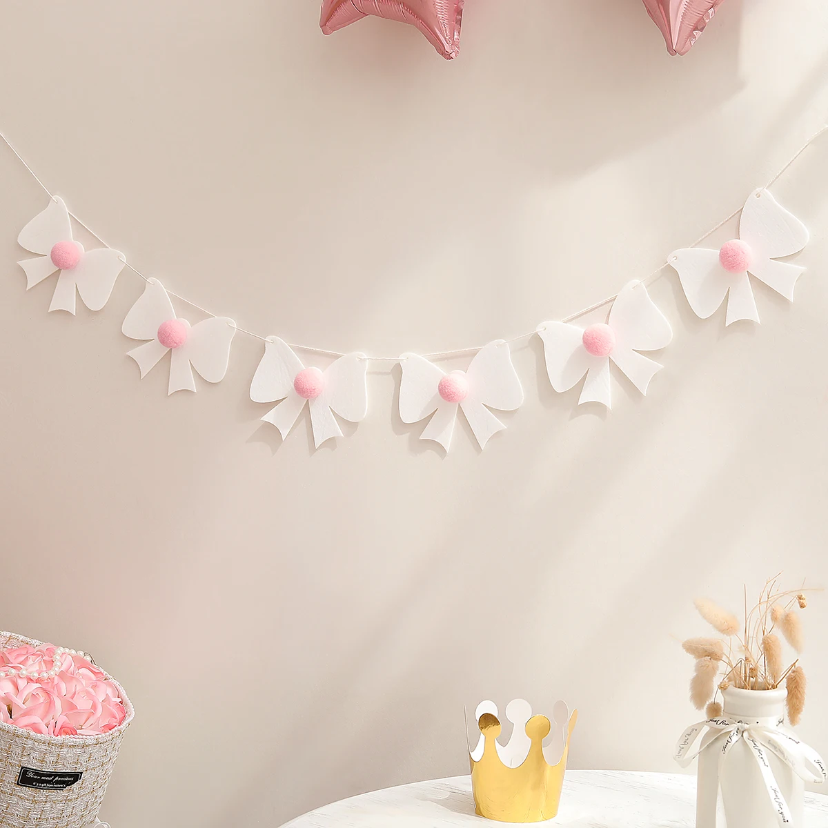 Girl's sweet dream non-woven three-dimensional bow hair ball flag room holiday birthday party party decoration 1 set of 1 piece.
