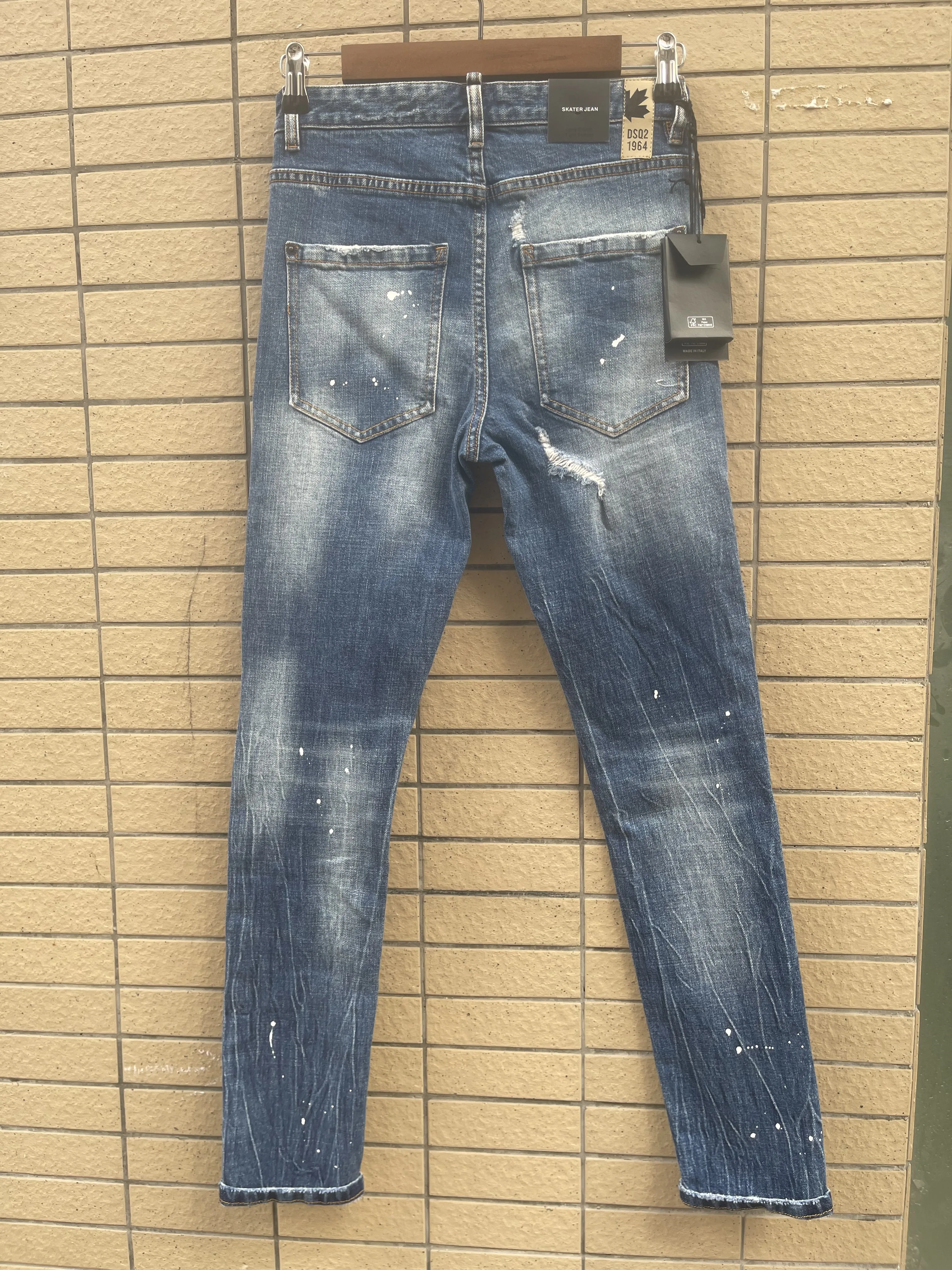 2024 Spring/Summer New D2 Jeans Men's Fashion Slim Fit Hot Drill Hole Patch Elastic Printed Feet Pants