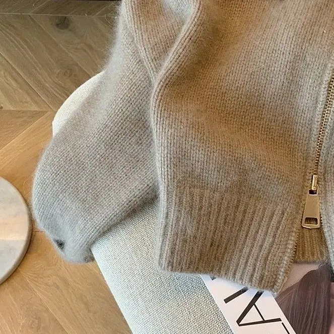 سترة نسائية أنيقة مقصوصة بسحّاب سترة محبوكة للخريف سميكة سترة منفوخة عتيقة 2000s معطف تريكو قصير مناسب