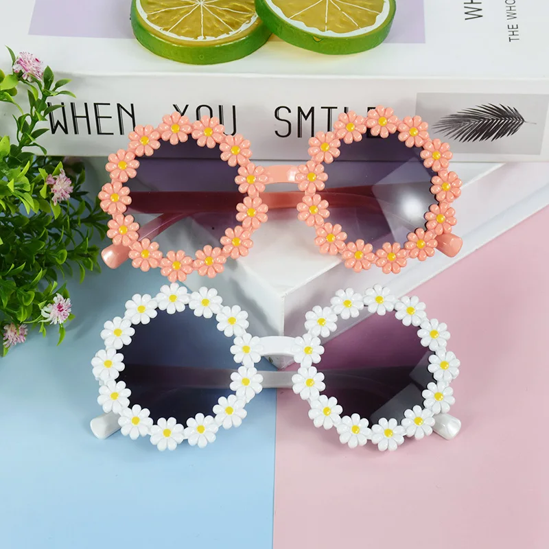 

Kids Sunglasses Flower Daisy Baby Sunglasses Boys Girls Shades Glasses Summer Pool Beach Party Kids Fashion Protection Eyewear