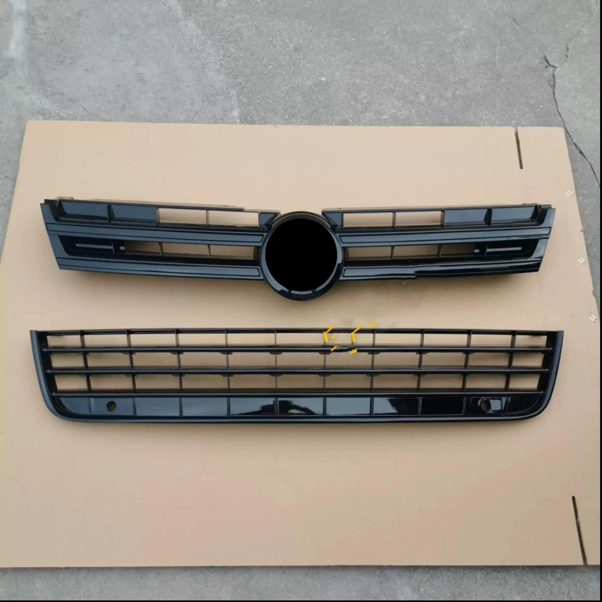 Front Bumper Grill Mask Radiator Grille for Volkswagen Touareg 201115