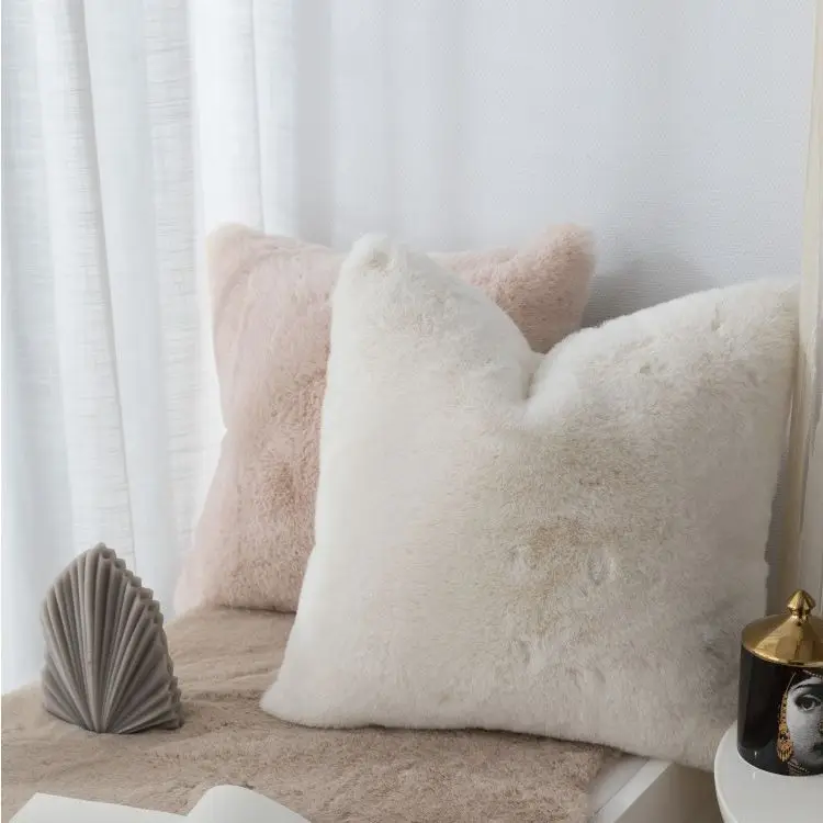Lot De 2 Housses De Coussin En Fausse Fourrure Sherpa - 45,7 X 45,7 Cm Beige - Ultra Douces Et Réversibles Velours - 2