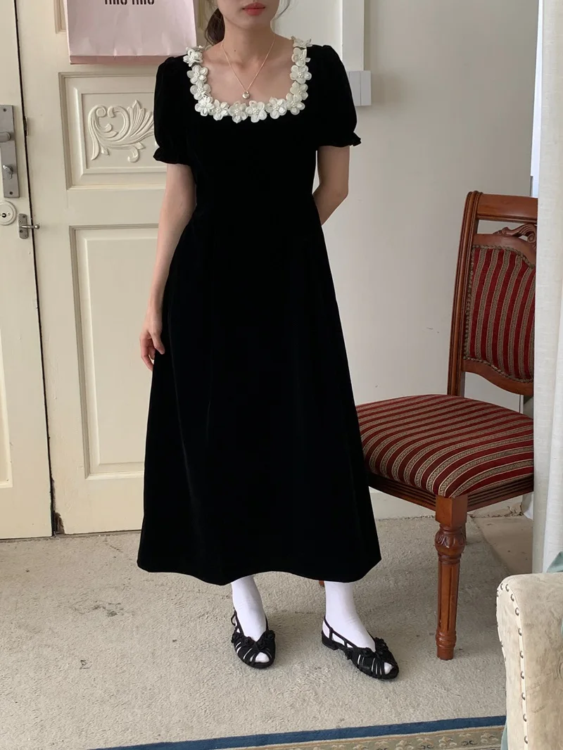 Autumn French Vintage Black Velvet Midi Dresses for Women Puff Sleeves Square Collar A-line Korean Fashion Vestido Mujer New