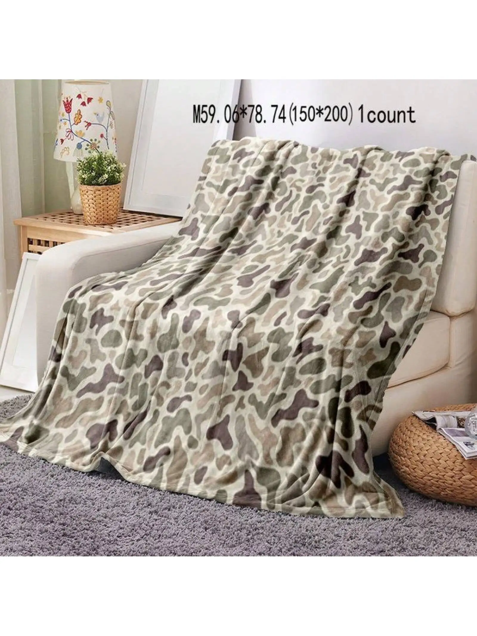 Camouflage Pattern Flannel Throw Blanket, Soft Lightweight for Air Conditioned Room, Warm Nap Blanket for Home Office Travel