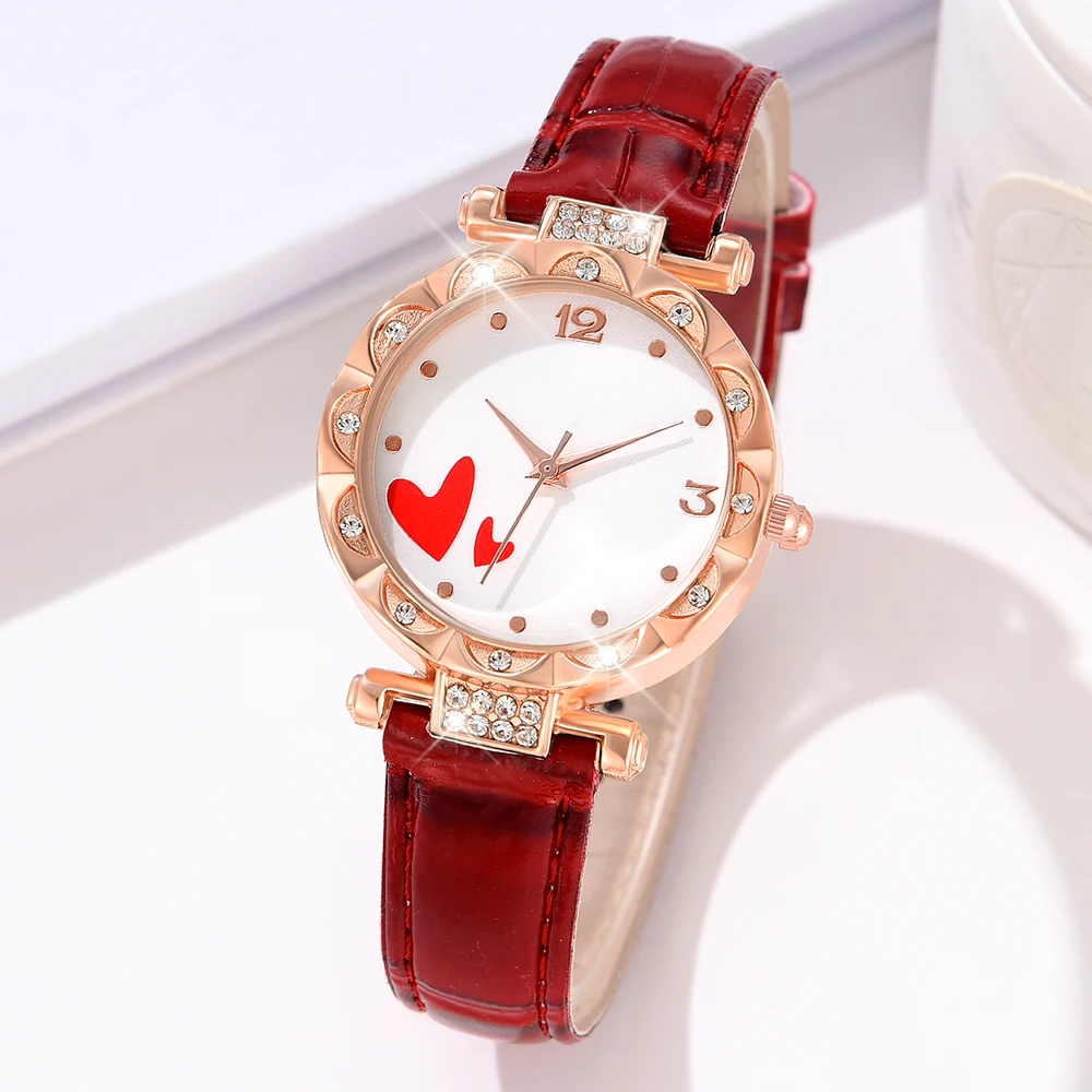 Red Women Watch 5PCS/Set Leather Strap Quartz Wristwatch Red Heart Laser Face Dial Watch Heart Alloy Jewelry Set Gift For Mom 3