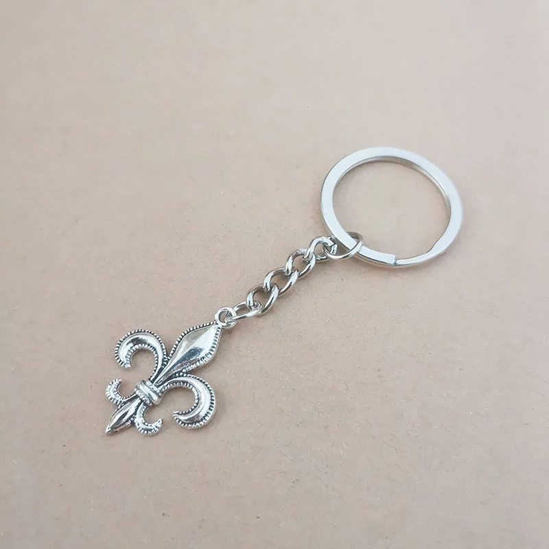 Fleur De Lis Schlüsselanhänger 1 Stück 10 Stück Vintage Antik Silber Legierung Lilienblüte Auto Tasche Mardi Gras Weihnachten Halloween Party Geschenk – Detail 6