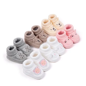 Autumn and Winter 0-6 Months Handmade Knitted Baby Wool Shoes Perfect for Newborns and Full-Month Babies Won't Come Off 1