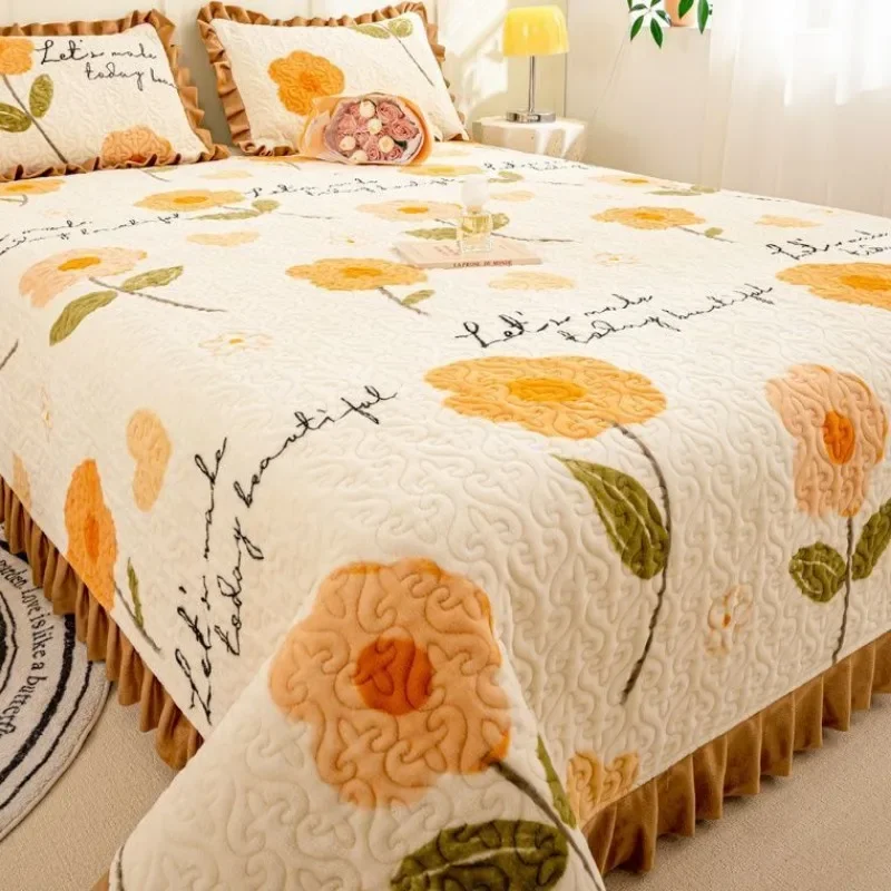 

New Winter Thickened Milk Flour Bed Cover Three Piece Set of Non slip Cotton Clip Bed Single Piece Bedding Mattress Bedding