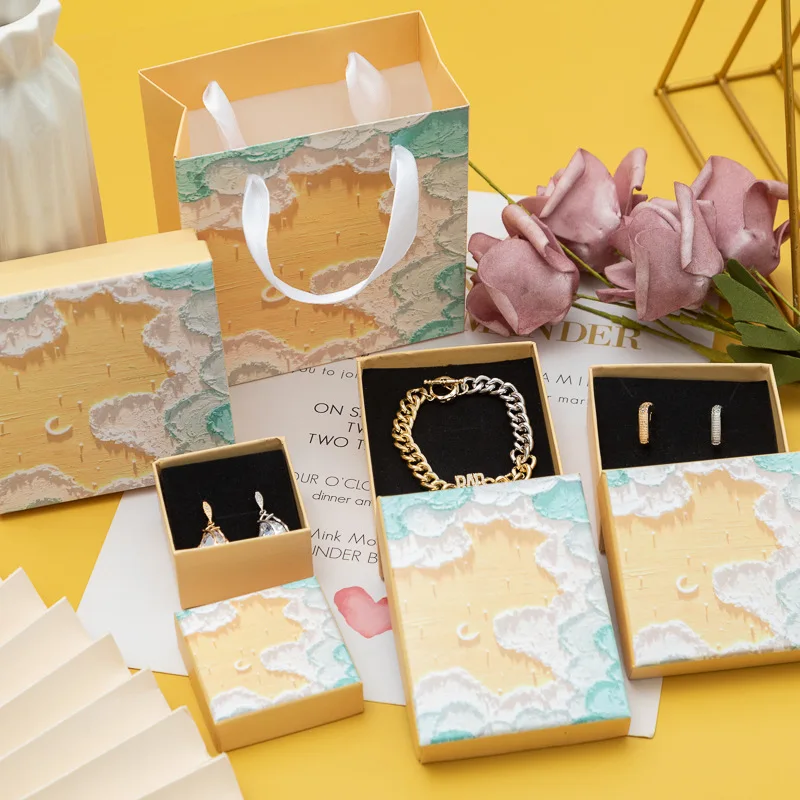 New Arrive Kraft Paper Jewelry Set Gift Box for Ring Necklace Bracelets Earring Cardboard Packaging Dispaly With Black Sponge
