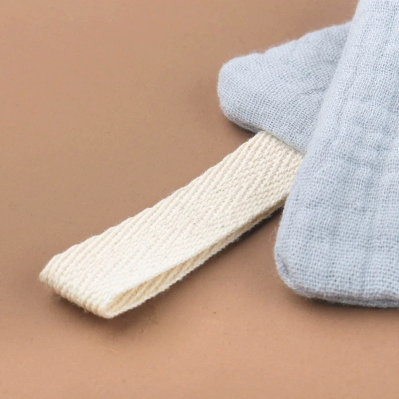 Infant Soother Bib Mood Appease Bib Knitted Bear Charm Security Blanket Unisex G99C