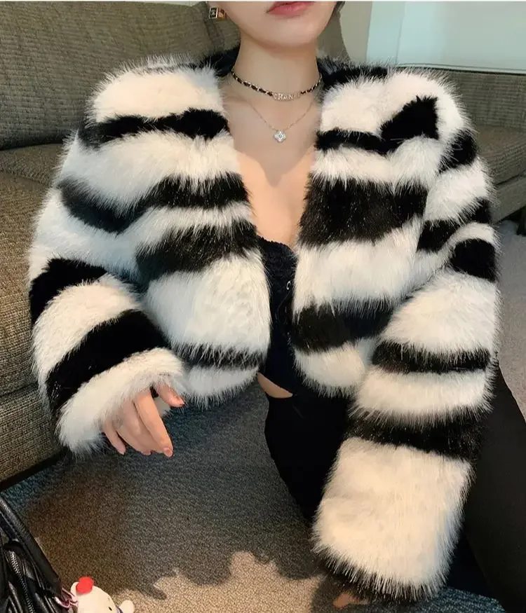 FANIECES Fluffy Faux Fur Women Short Coat Cardigan Tops Y2K Zebra Striped Print Fake Fur Crop Jackets Fashion Winter Streetwear