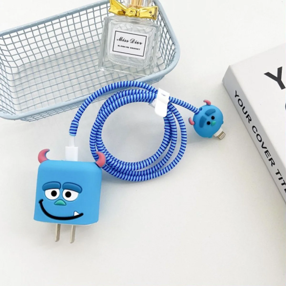 Cute 3D Cartoon Cable Protector iPhone / iPad 18W/20W Charger Case Phone Wire Cord Organizers 4Pcs/Set cable protector