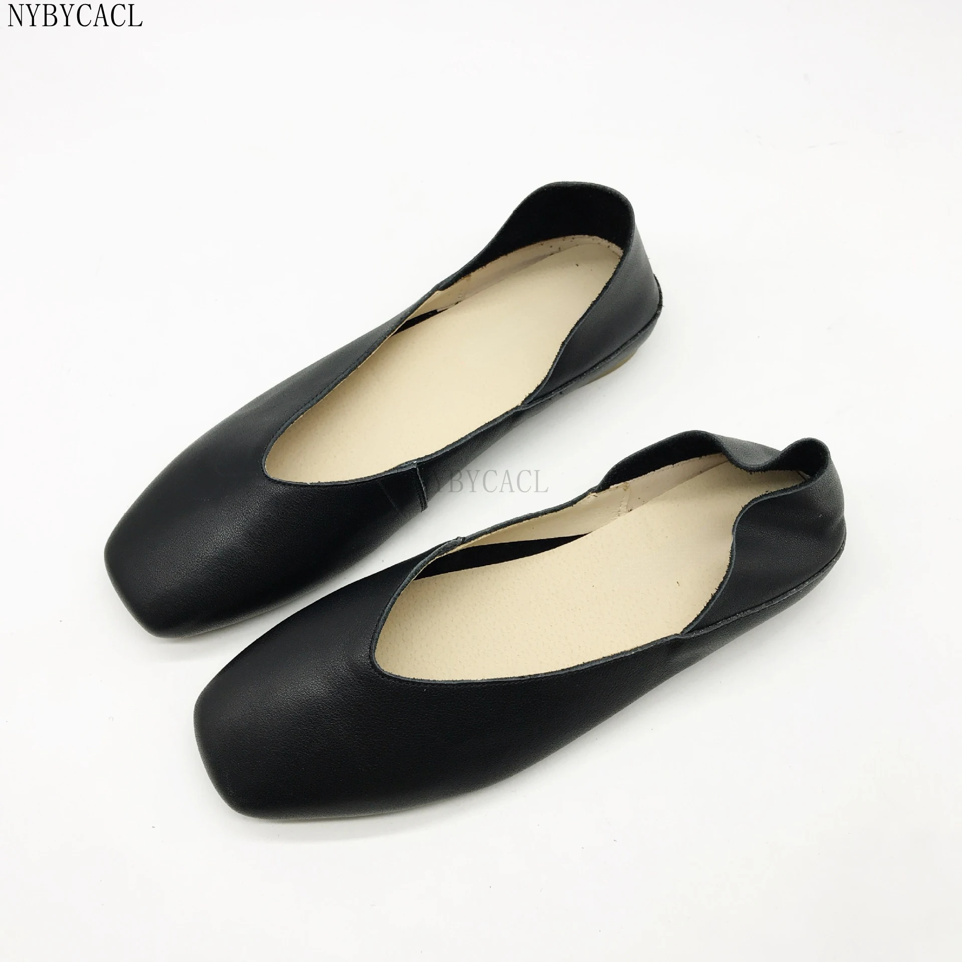 Spring and Fall Fashion Women Fashion Comfortable Soft Pu Leather Slip on Flat Shoes Lady Casual Solid Shoes Female Retro Shoes