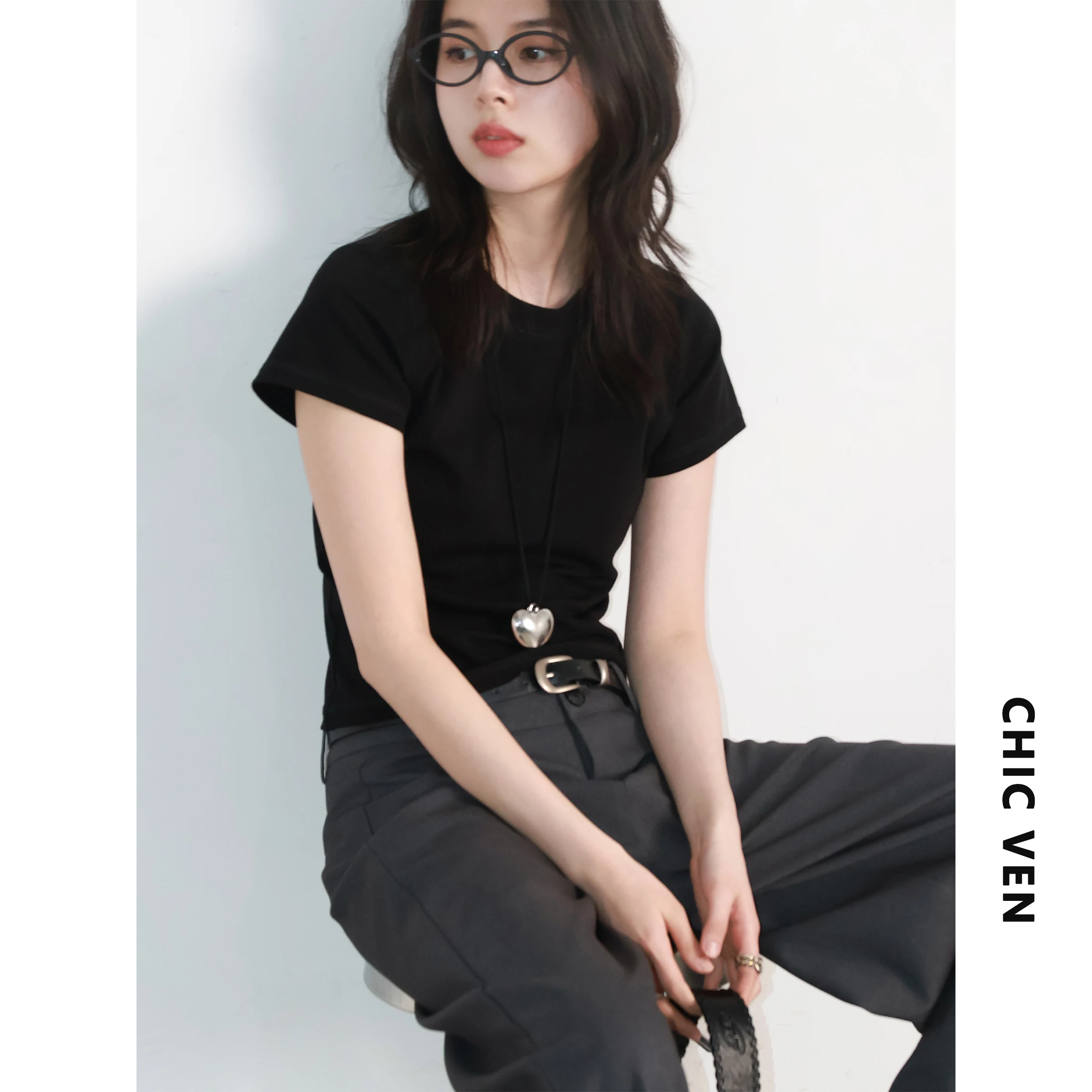 รูปสินค้า เสื้อยืดแฟชั่นผู้หญิง ใส่สบาย รับลมร้อน