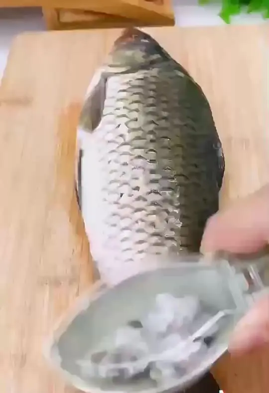 Скребок для чистки рыбы