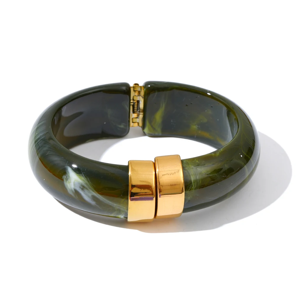 YH7422A Olive