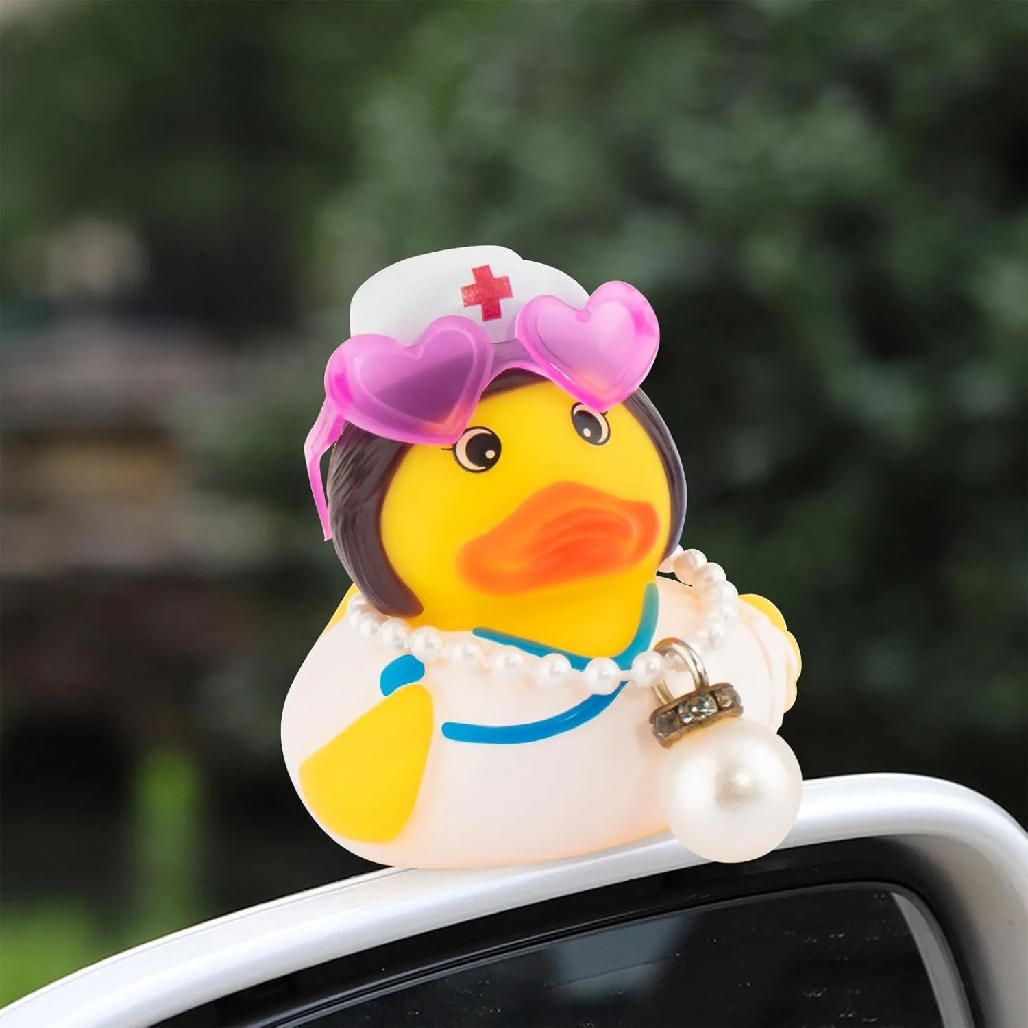 Canard Infirmière en Perles & Lunettes Cœur - Décoration Voiture