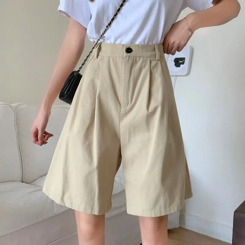 Soft Pleated Shorts Women’s Japan Simple Summer Knee Length Trousers College Teens Unisex Vintage High Rise Waist Loose Plus size womens Japanese Clothing for Woman in Khaki