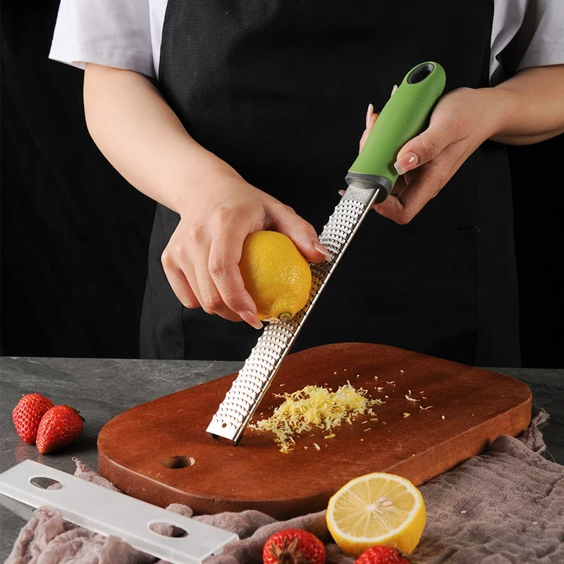 Description Picture 6 of itemStainless Steel Cheese Grater & Lemon Zester with Protect Cover Chocolate Fruit Grater Slicer Four Colors Optional Kitchen Tool
