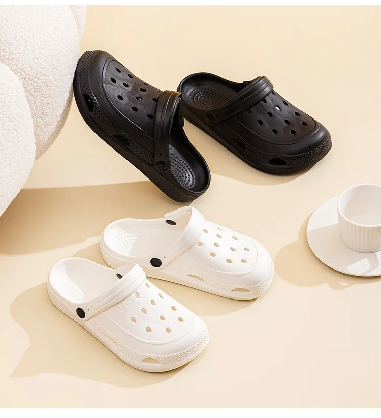 Women Hole Shoes Summer Slippers Non-Slip Outdoor Sandals Closed Toe Garden Clogs Beach Slippers Thick Bottom Soft Bottom 1