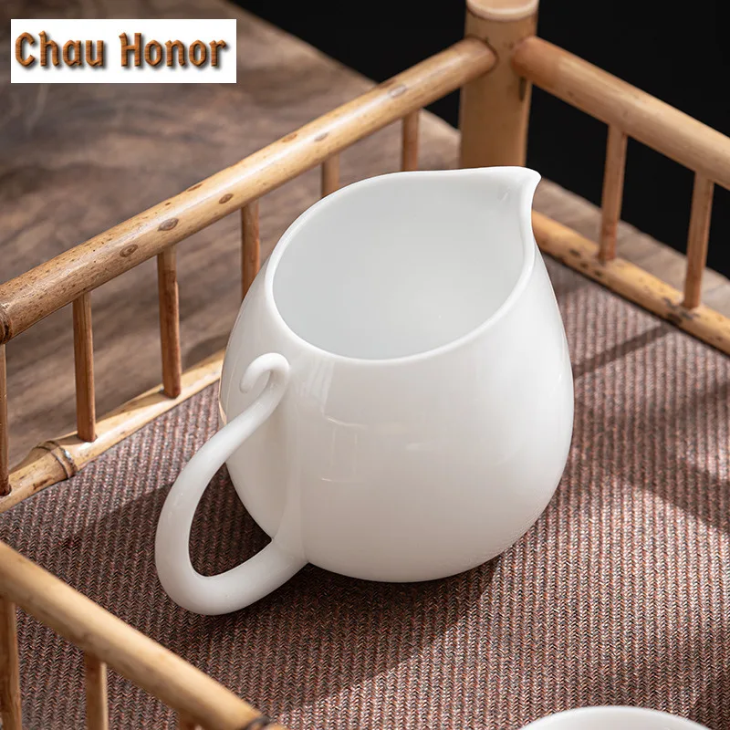 270ml Sweet White Porcelain Tea Pitcher Tea Maker Fair Cup Household Justice Cup Divide Tea Chahai Kung Fu Tea Set Accessories