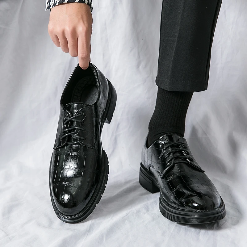 

Luxury men's leather shoes lace up wedding office business formal men's dress oxford shoes men's large size 38-46