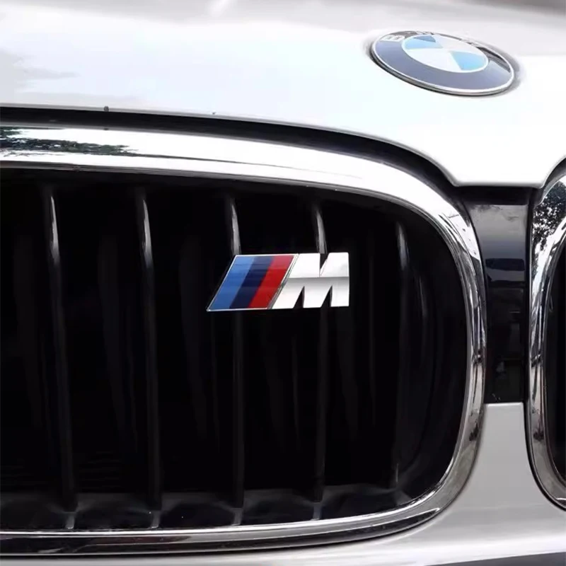 3D M 엠블럼 자동차 전면 그릴 배지 액세서리, BMW E46 E90 E60 F10 G20 F30 F20 G15 G30 X1 X2 X3 X4 X5 X6 X7 G16 G08 G26 G14