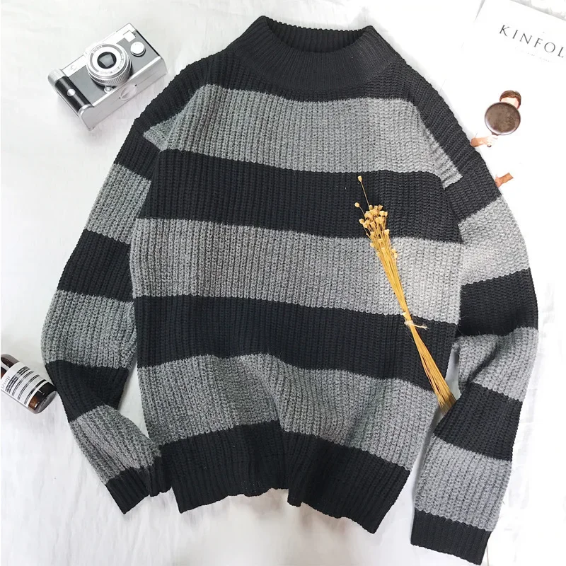 Dark gray 906 half turtleneck stripes