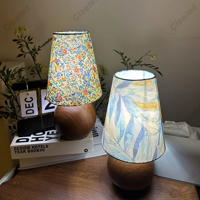 Nordic Style Italian Designer Table Lamp Vintage Floral Night Light Wood Texture Ceramic Base Bedroom Bedside Lamp Home Decor