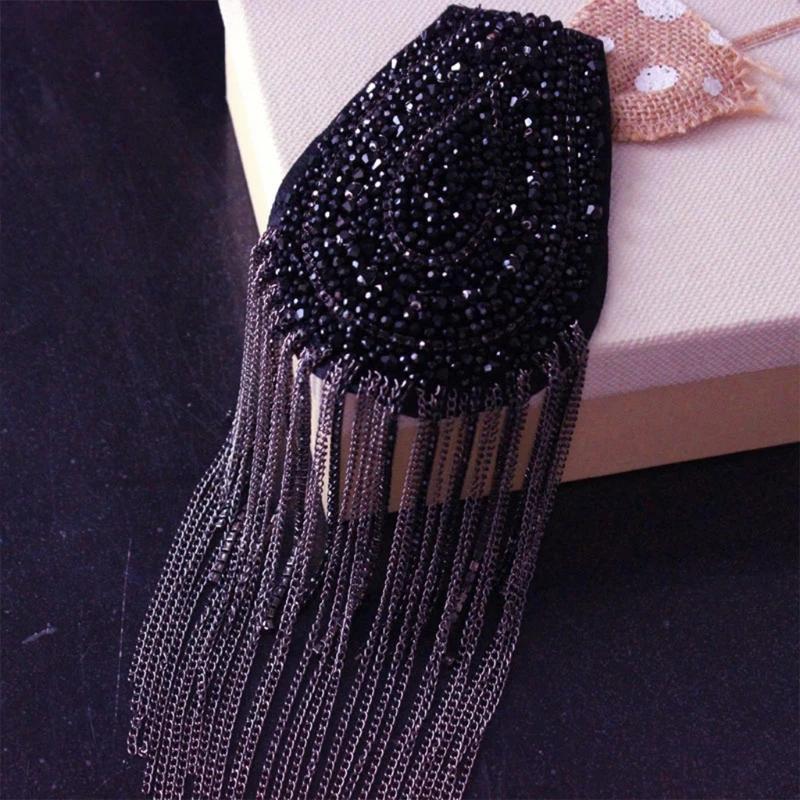 Epaulet Shoulder Pads Tassel Epaulet Stage Costume Vintage Tassel Link Chain Shoulder Boards Badge Brooch Women shoulder ornaments
