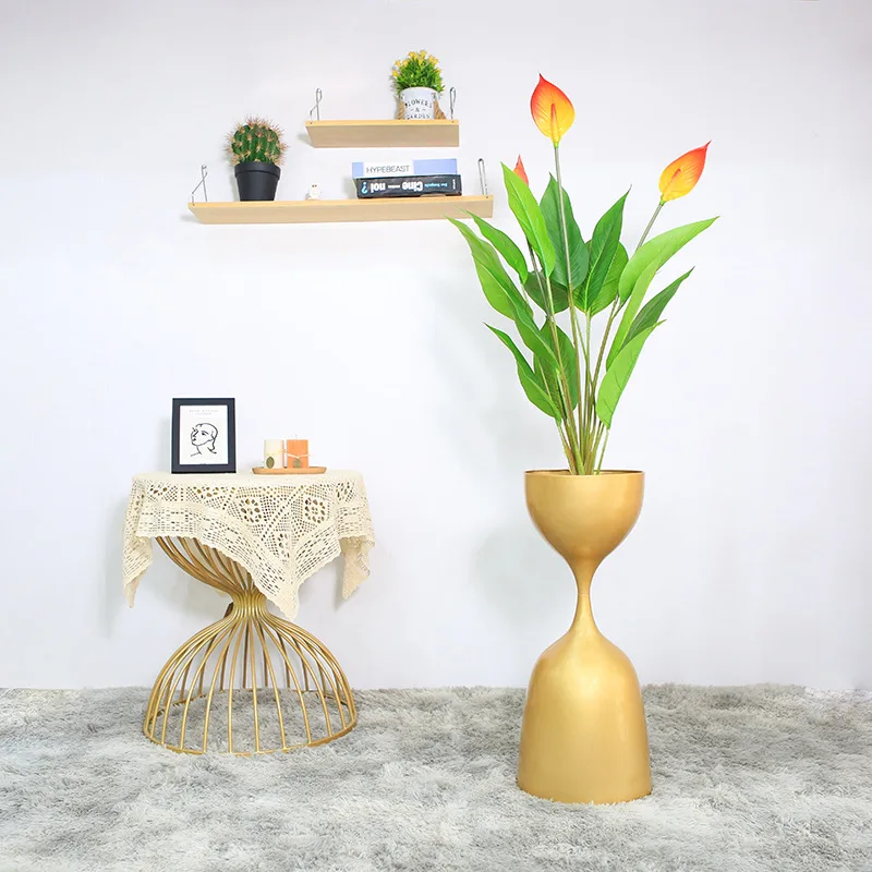 

Nordic Iron Ins Metal Flower Bucket Pot Holder for Plants Flowerpot Stand Simulation Flower and Green Plant Potted Ornaments