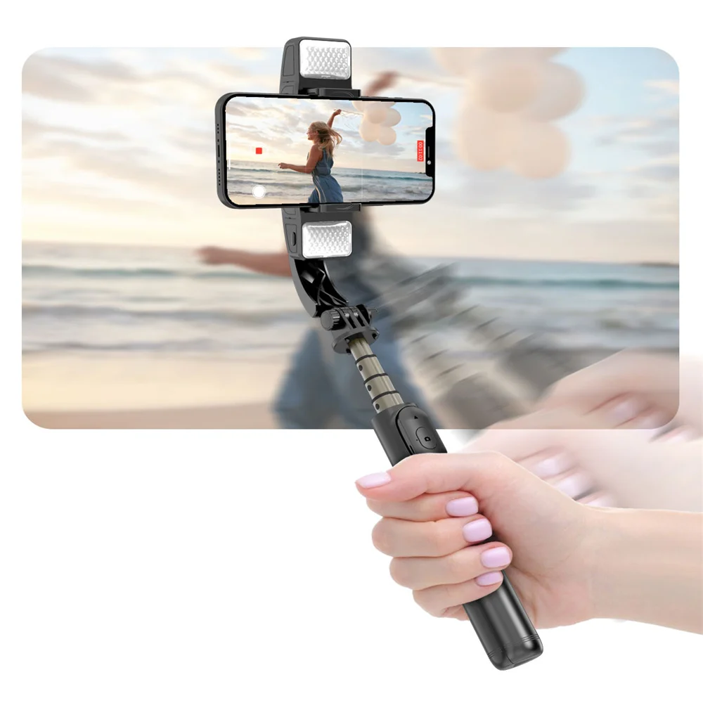 Vue rapprochée du gimbal stabilisateur 3 axes pour smartphone, montrant les axes de rotation et la pince.