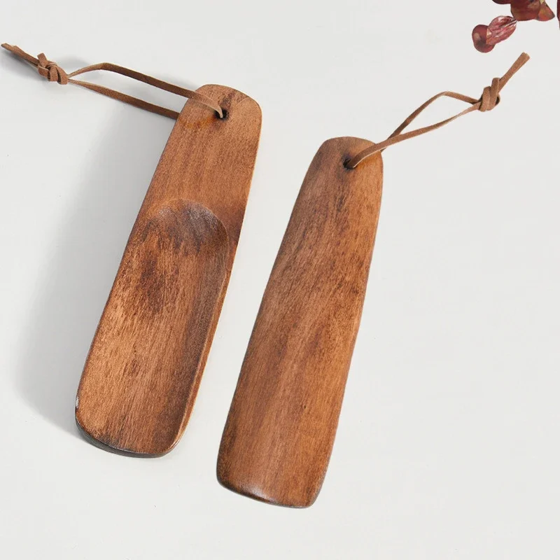 Compact Premium Wood Shoehorn for Easy Footwear Access - Ideal for Seniors and Pregnancy Use