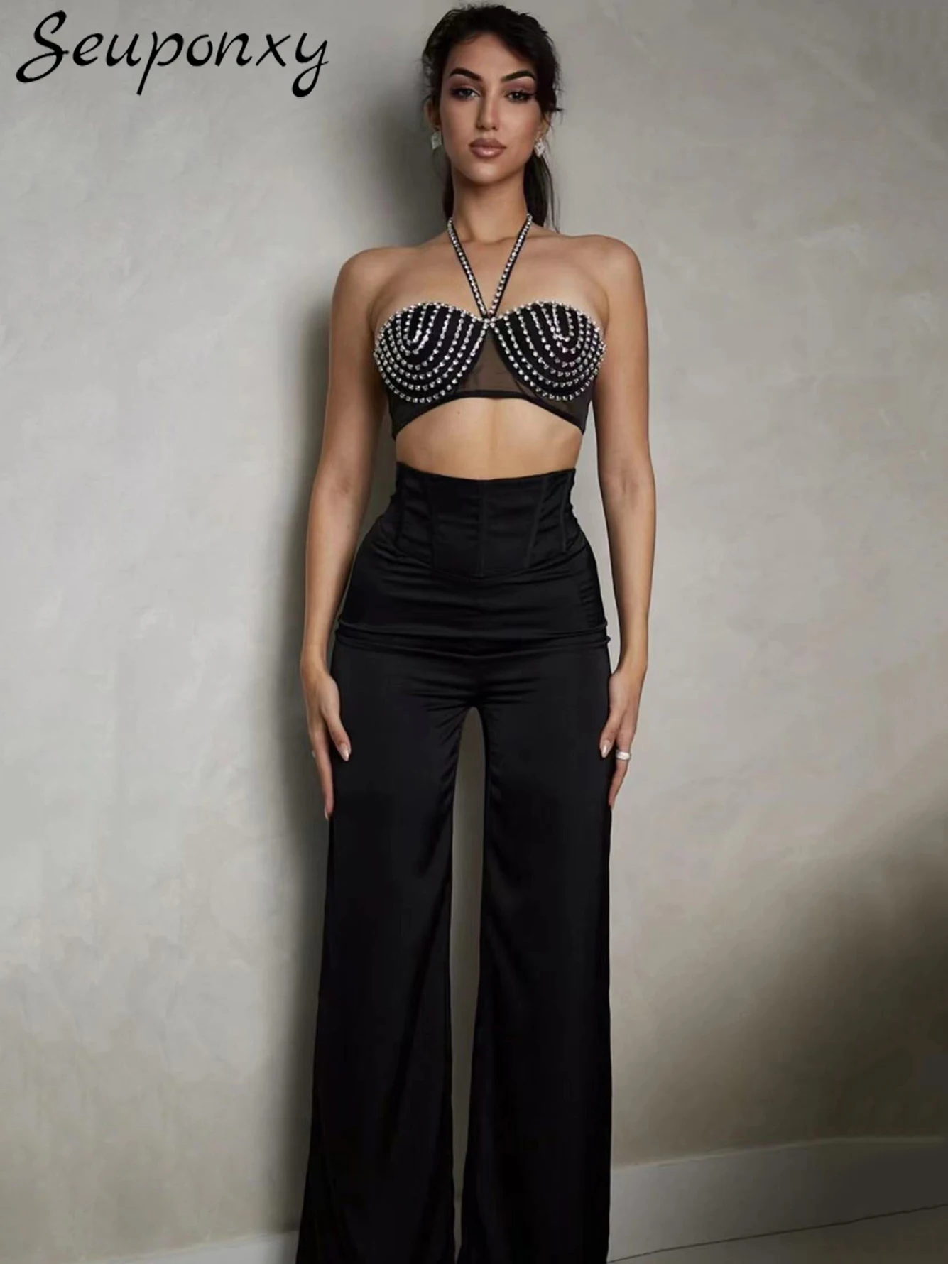 

Женский комплект из двух предметов, короткий топ с круглым вырезом и широкие брюки