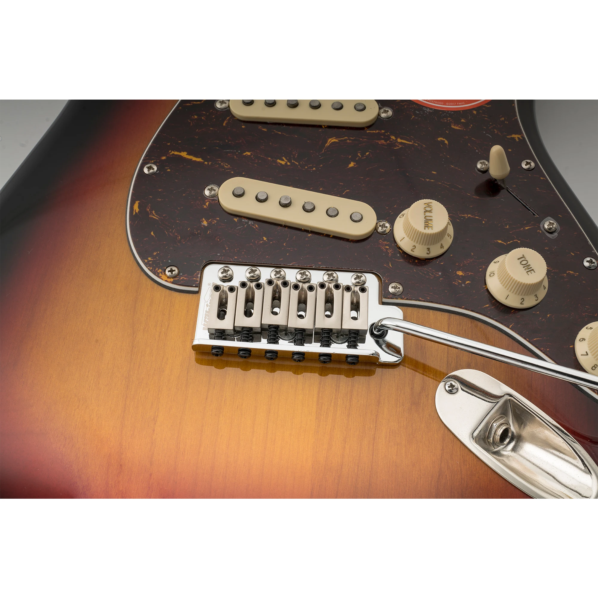 【メンテ済】MODストラトキャスタータイプエレキギターWilkinsonブリッジ ウィルキンソン M シリーズ 52.5 ミリメートル弦間隔 6 ネジモダン