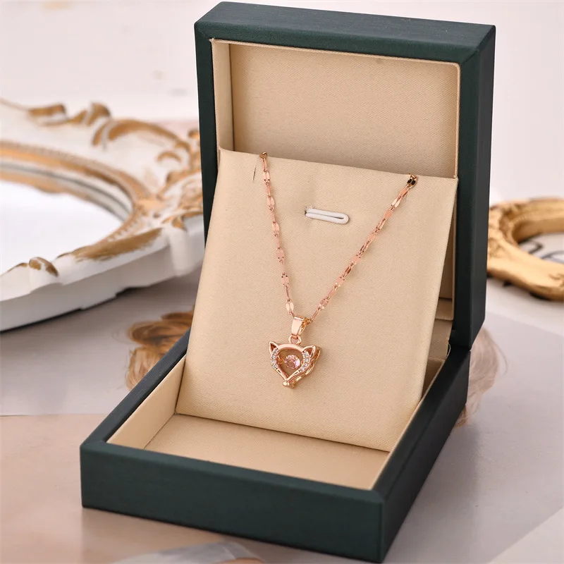 

Smart Little Fox Pendant Titanium Steel Necklace for Women's Light Luxury and Small Design Necklace Jewelry