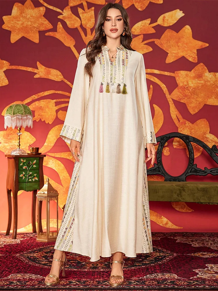 فستان فضفاض مطرز بالترتر في الشرق الأوسط، فستان أن...