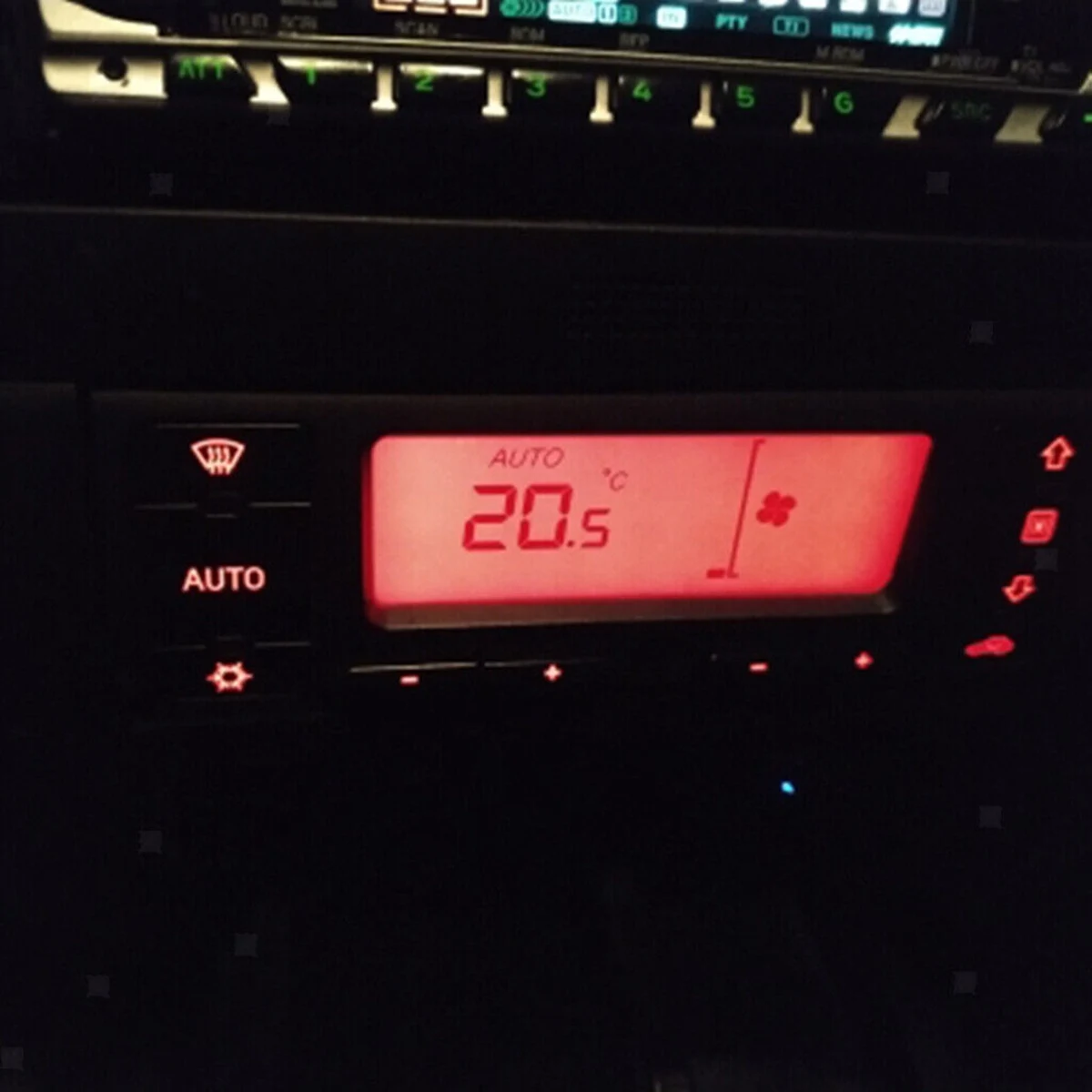 ڵ LCD ÷ ǳ µ   ȼ   ȭ, ¼  緹 ڸ 2000-2005
