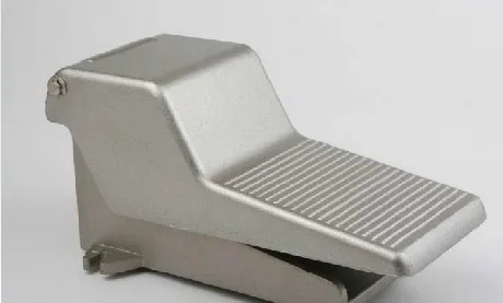 

Педальный клапан, ножной клапан 4F210-08G с крышкой