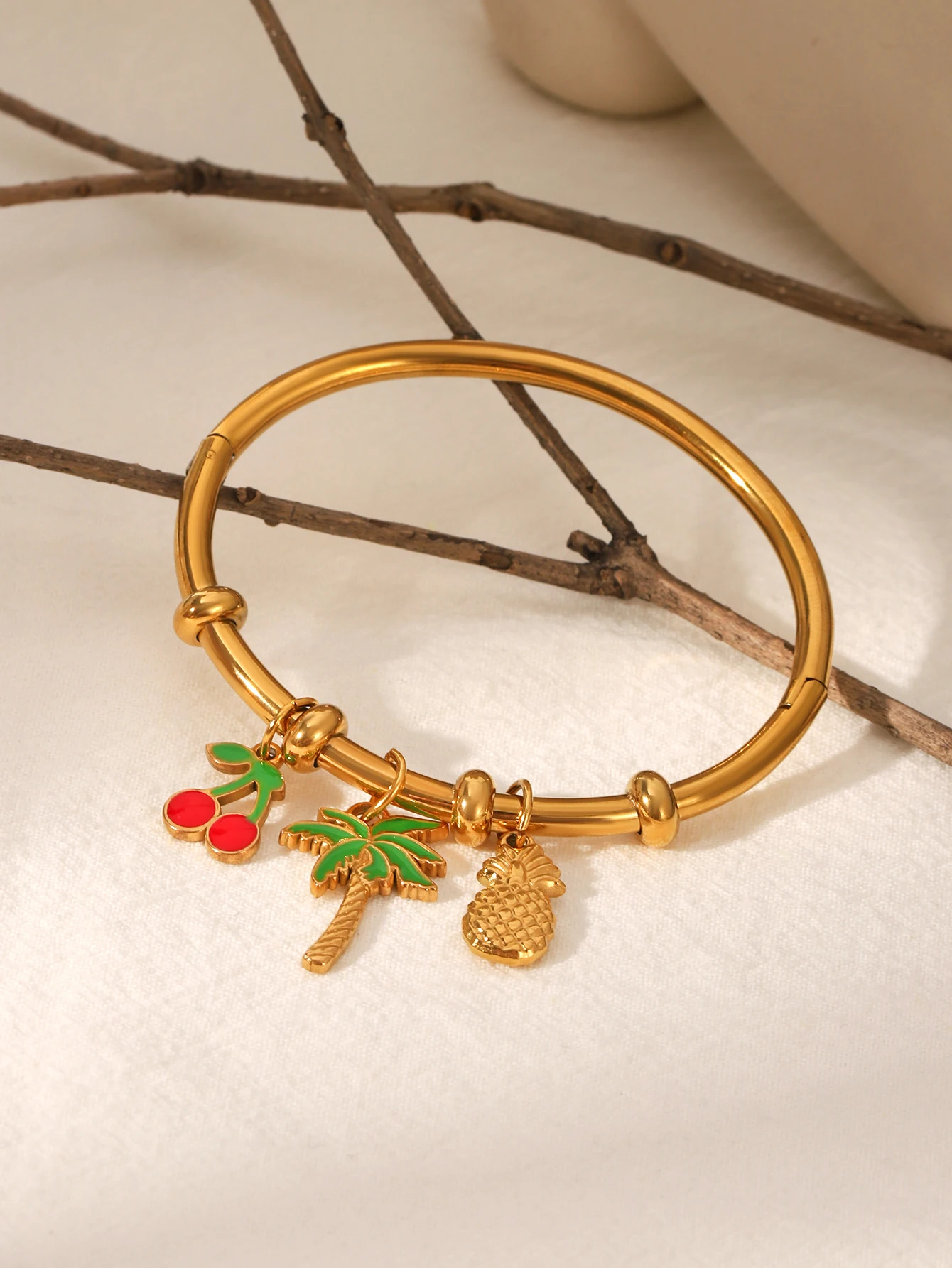 Vergoldetes Mehrschichtiges Armband-Set für Frauen mit Frucht-Anhängern (Kirsche, Zitrone), Hypoallergener Edelstahl, Tägliches Geschenk – Detail 8