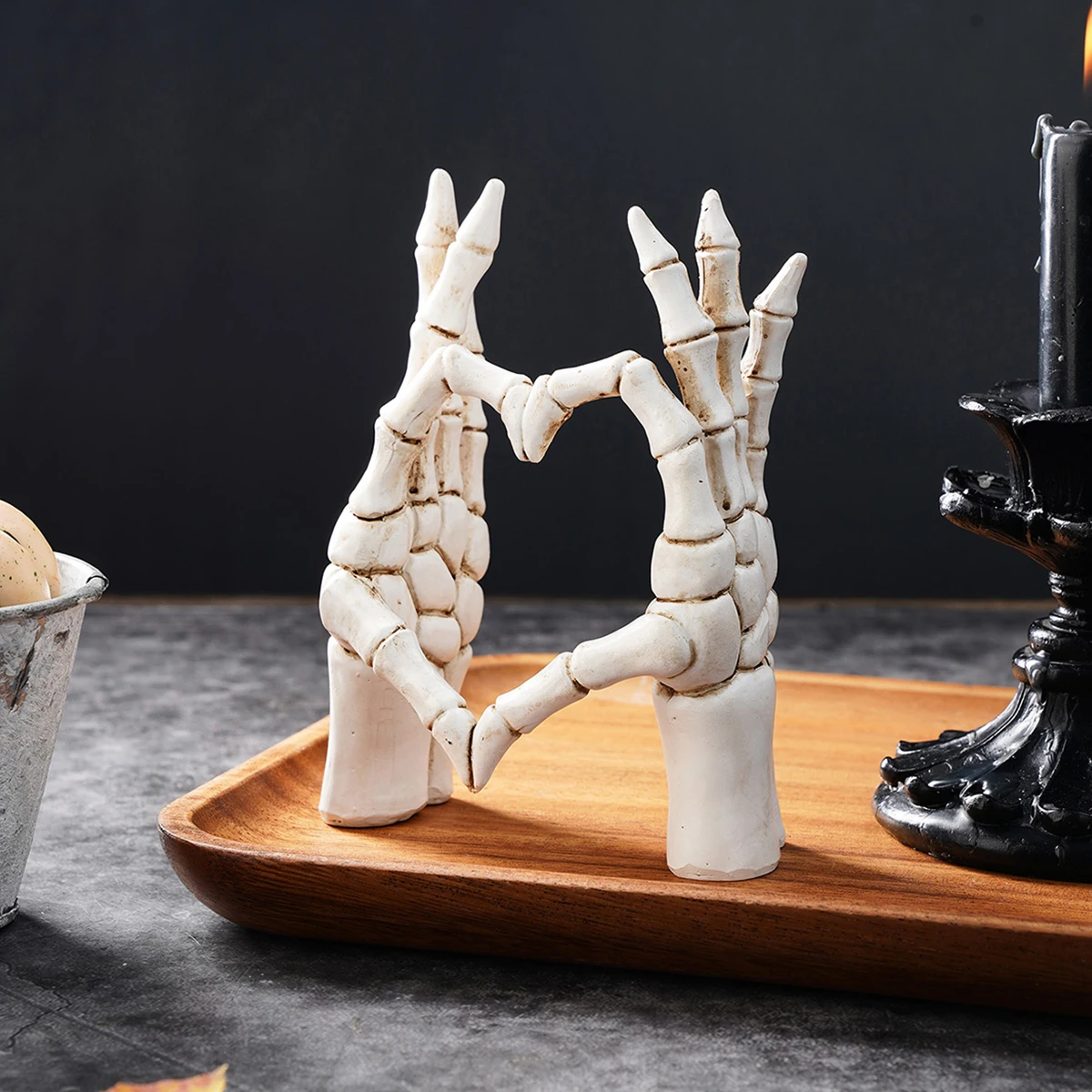 1PC, Halloween decoration, resin material skull finger heart-shaped skull head double heart-shaped home desktop decoration piece